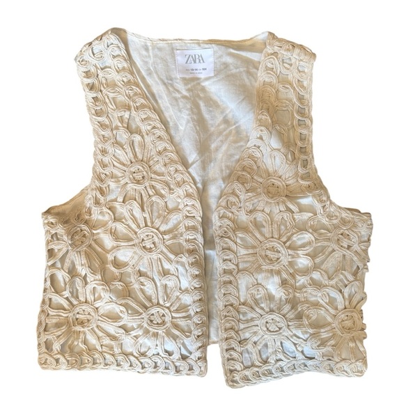 K1. Zara Girl’s Ivory Crochet Knot Floral Vest - Picture 1 of 8